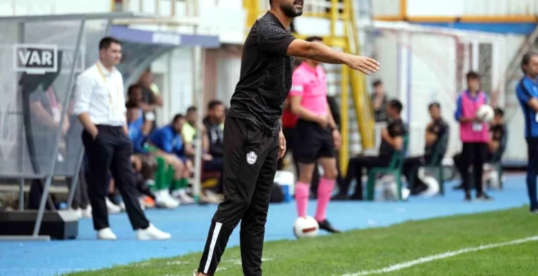 Tuzlaspor Teknik Sorumlusu Bekir İrtegün: ‘3 puanla ayrılsak, bize ödül olacaktı’