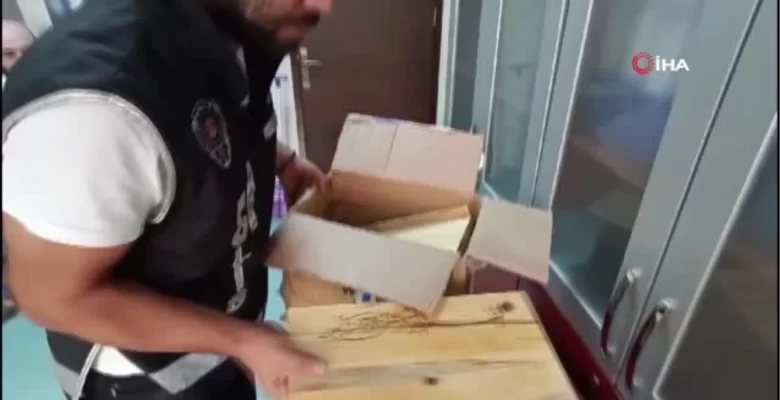 Adana’da Kaçakçılık Operasyonunda 19 Cep Telefonu Ele Geçirildi