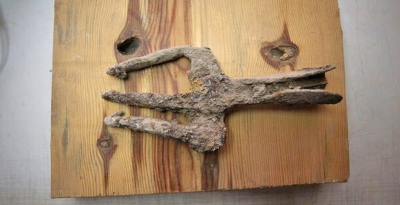 Assos Antik Kenti’nde 1700 yıllık zıpkın bulundu