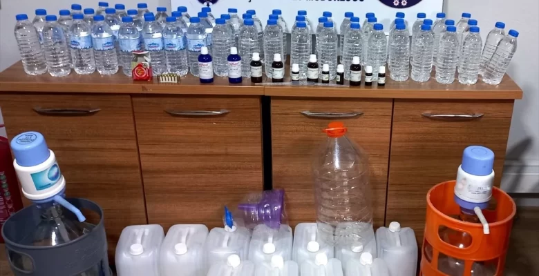 Bursa’da uydurma içki operasyonu: 58,5 litre düzmece içki ele geçirildi
