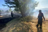 Erzincan’da çıkan ot yangınları itfaiye tarafından söndürüldü