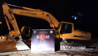Erzincan’da Kaçak Hafriyat Operasyonunda 10 Kuşkulu Yakalandı
