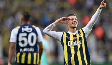 Fenerbahçe’de Szymanski, Alex’i yakaladı!