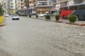 Hatay Dörtyol’da sağanak tesirli oluyor