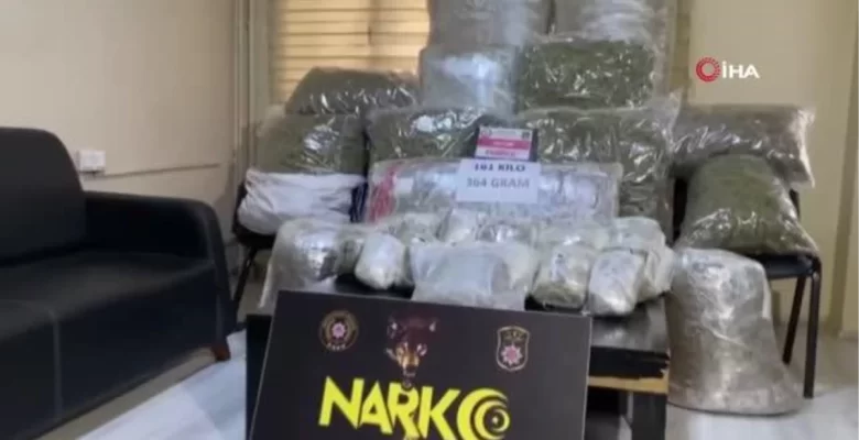 İçişleri Bakanı Yerlikaya: Narkogüç Operasyonlarında Büyük Ölçüde Uyuşturucu Ele Geçirildi