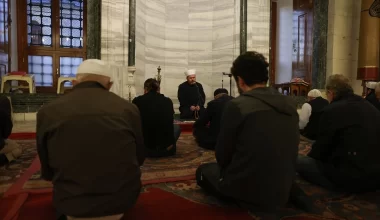 İstanbul’da Mehmetçik ve Filistin için sabah namazında dua edildi