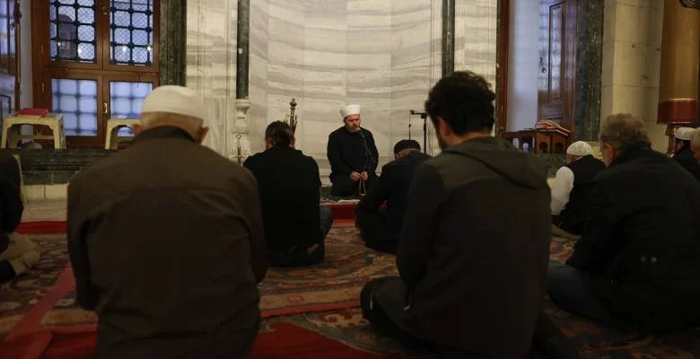 İstanbul’da Mehmetçik ve Filistin için sabah namazında dua edildi