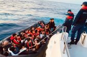 İzmir’de Türk karasularına itilen 113 göçmen kurtarıldı