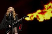Madonna geri dönüyor