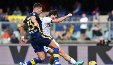 Napoli deplasmanda galip