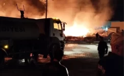 Niğde’de Organize Sanayi Bölgesi’nde Yangın Çıktı
