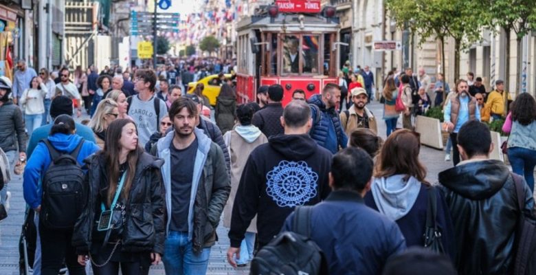 Ücretliler kaybetti, faiz gelirleri patladı