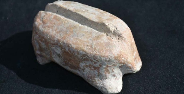 Ulucak Höyüğü’nde 7700 yıllık sap düzeltici bulundu