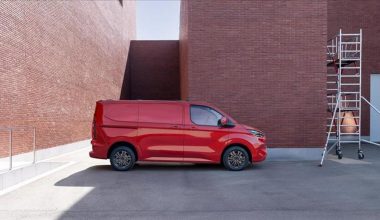 Yeni jenerasyon Ford Transit Custom Türkiye’de satışa çıktı