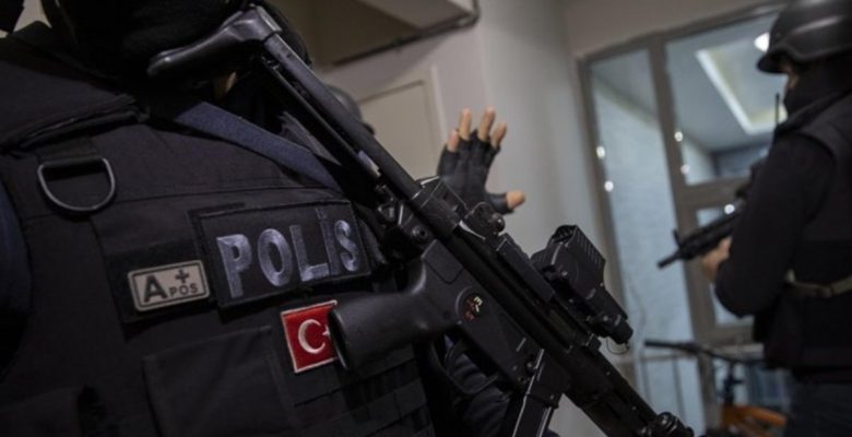 81 vilayette eş vakitli Çember operasyonu: Bin 34 firari yakalandı