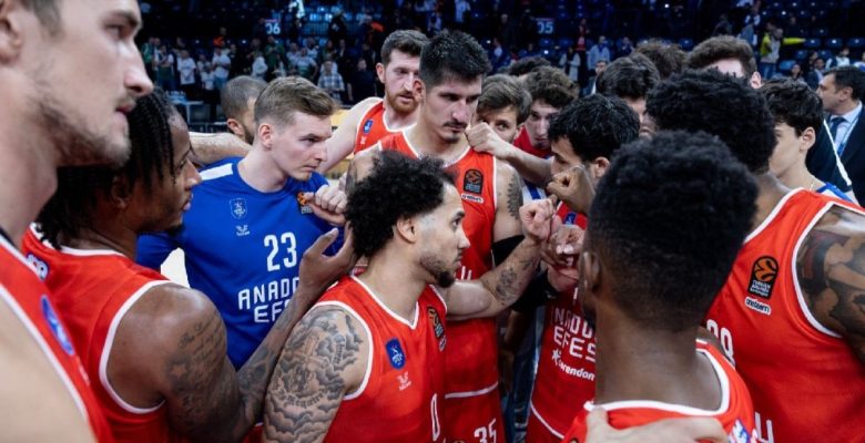 Anadolu Efes, Euroleague’de Armani Milano’ya konuk olacak
