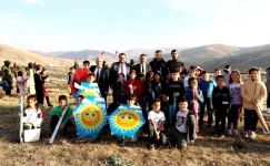 Bayburt’ta Cumhuriyet için uçurtma uçuruldu