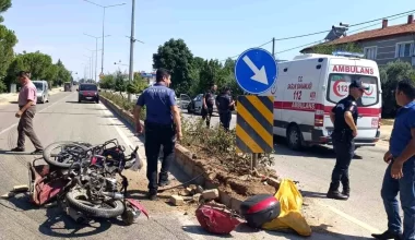 Denizli’de Kavşakta Meydana Gelen Kaza Sonucu Motosiklet Şoförü Hayatını Kaybetti