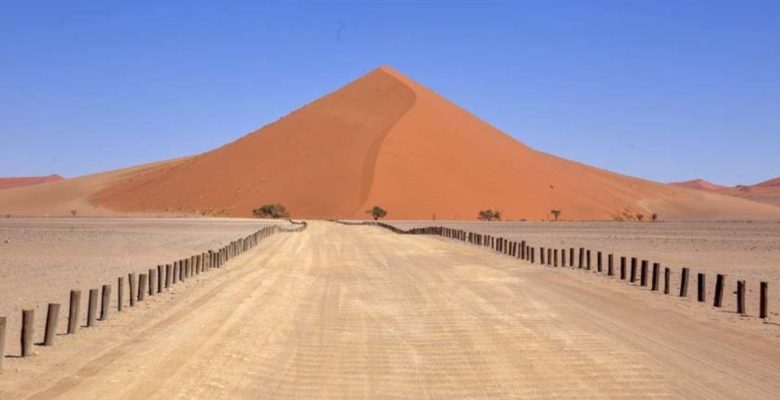 Dünyanın en yaşlı çölüne seyahat: Namib Çölü