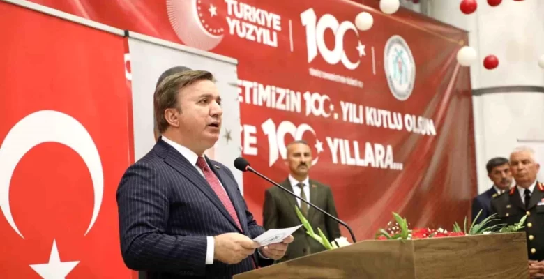 Erzincan’da Cumhuriyet Bayramı resepsiyonu