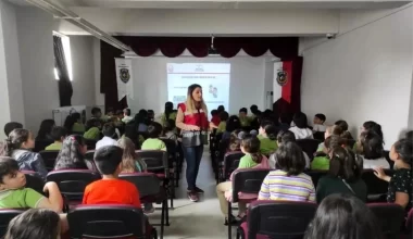 Erzincan’da okullarda güvenlik ve kabahatten korunma eğitimi veriliyor