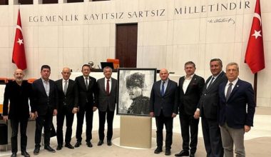 Genel şura salonunu boş bırakmıyoruz