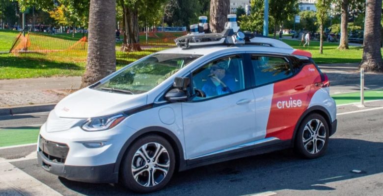 General Motors 950 otonom aracı geri çağırma kararı aldı