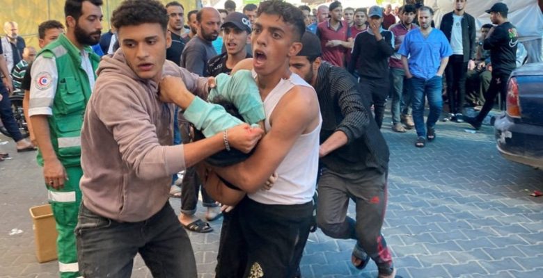 İsrail Gazze’de çocuk hastanesini bombaladı