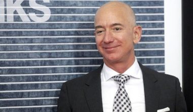 Jeff Bezos Seattle’dan Miami’ye taşınıyor