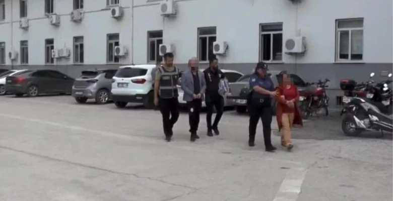 Kozan’da Apartman Vazifelisi Altın Çalarken Yakalandı