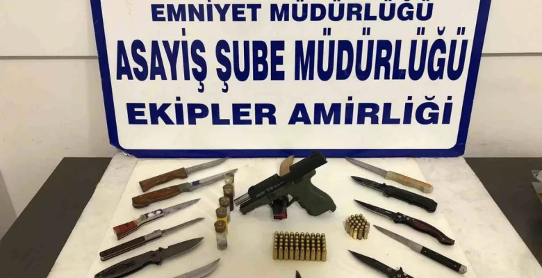 Kütahya’da Polis Takımları Tarafından Gerçekleştirilen Dar Bölge Uygulamasında 502 Şahıs ve 255 Araç Denetim Edildi