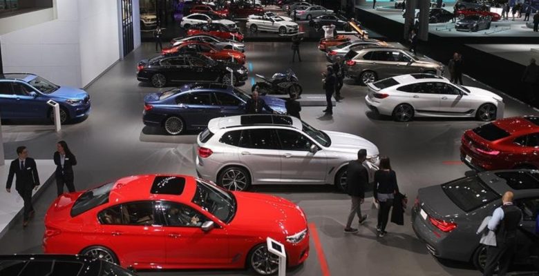 Muhteşem lüks araba satışları patladı