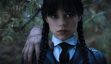 Netflix’in tanınan dizisi Wednesday hayranlarına makus haber