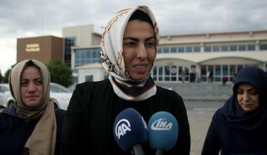 Nihal Olçok, Gelecek Partisi’nden istifa etti