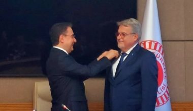 Rozetini Babacan takmıştı! İstifa etti, GÜZEL Parti’ye geçti