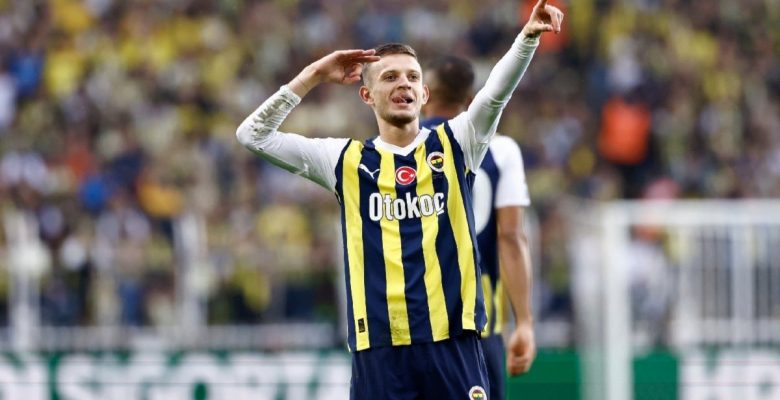 Sebastian Szymanski, Napoli ve Manchester United’ın takibinde