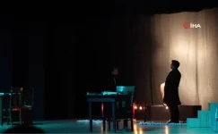 Tiyatro Günlerine Öğrencilerden Ağır İlgi