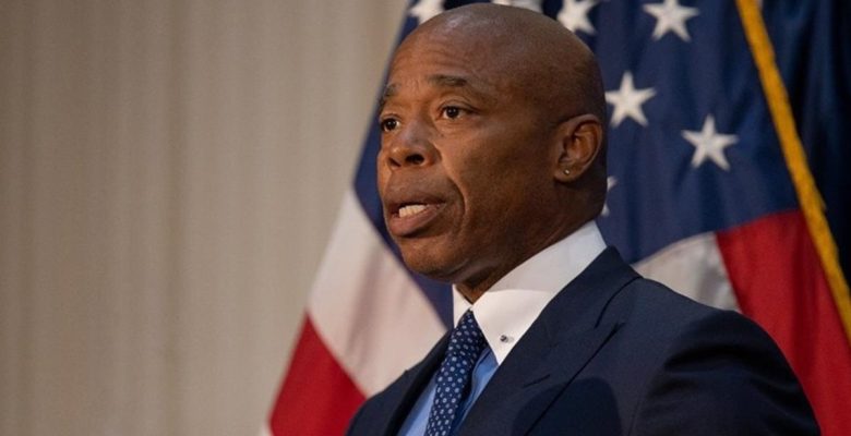 Türkiye’den rüşvet aldığı argüman edilen New York Belediye Başkanı’na artık de tecavüz suçlaması