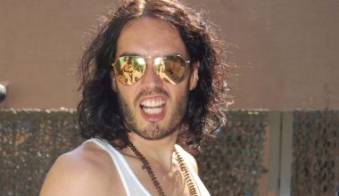 Ünlü komedyen Russell Brand hakkında bir cinsel taciz tezi daha