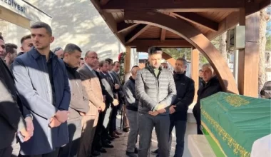 AK Parti Artvin Milletvekili Faruk Çelik’in Babası Hacı Yaşar Çelik Bursa’da Defnedildi