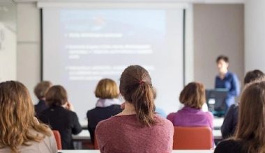 AÖF imtihanı saat kaçta, kaç dakika? AÖF imtihanında kalem veriyorlar mı?