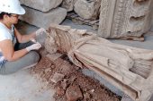 Dans Eden Musa heykeli 22 asır sonra gün yüzüne çıktı