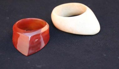 Hasankeyf’teki hafriyatlarda şifa tası ve iki okçu yüzüğü bulundu