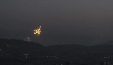 Hizbullah, İsrail’in askeri noktalarını vurdu