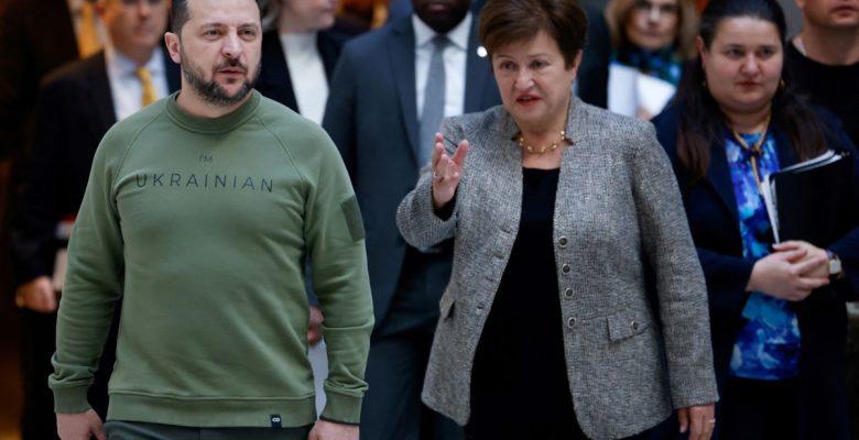 IMF’den Ukrayna’ya 900 milyon dolarlık ödemeye onay