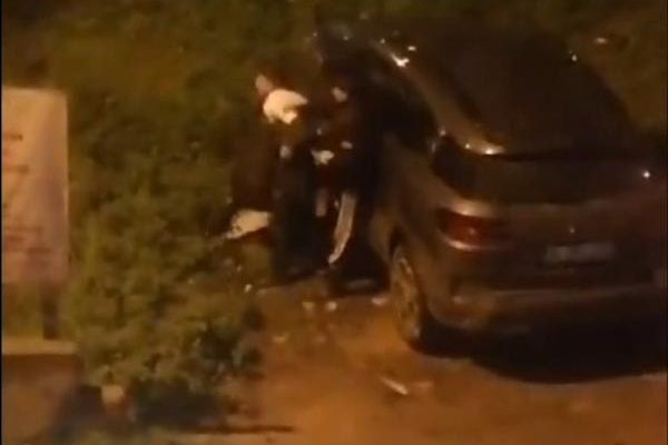 İstanbul’da dehşet anları: Darp ettikleri genci bu türlü bıçakladılar