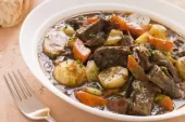 Konuk sofralarının yıldızı olacak o tanım, Tas Kebabı