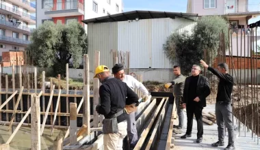 Köşk Belediye Lideri Nuri Güler, Yarı Olimpik Yüzme Havuzu İnşaatını İnceledi