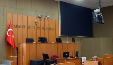 Lisedeki hukuk dersinde duruşmalar canlandırılacak