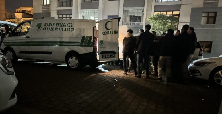 Polis memuru yere düşürdüğü silahının ateş alması sonucu hayatını kaybetti